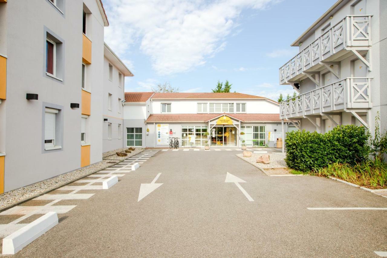 Première Classe Lyon Sud - Pierre Bénite Irigny Exterior foto